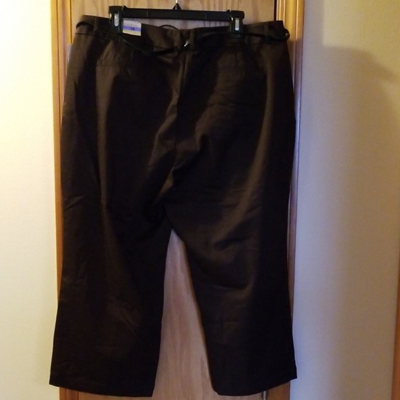 Dockers Womens size 18 Chocolate Brown Metro Capri - Picture 6 of 6